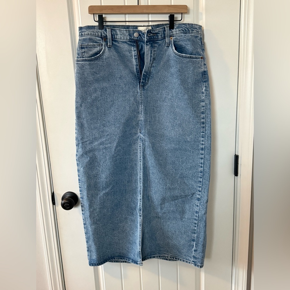 Universal Thread Light Blue Women's Jeans